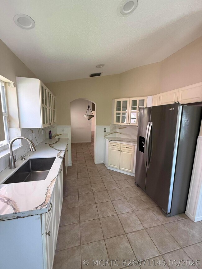 Building Photo - 5140 Marla Dr