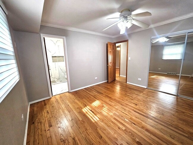 Building Photo - 1038 Cambridge Dr