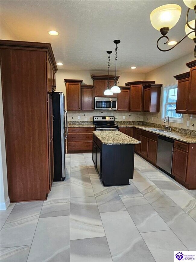 Building Photo - 112 Affirmed Ct