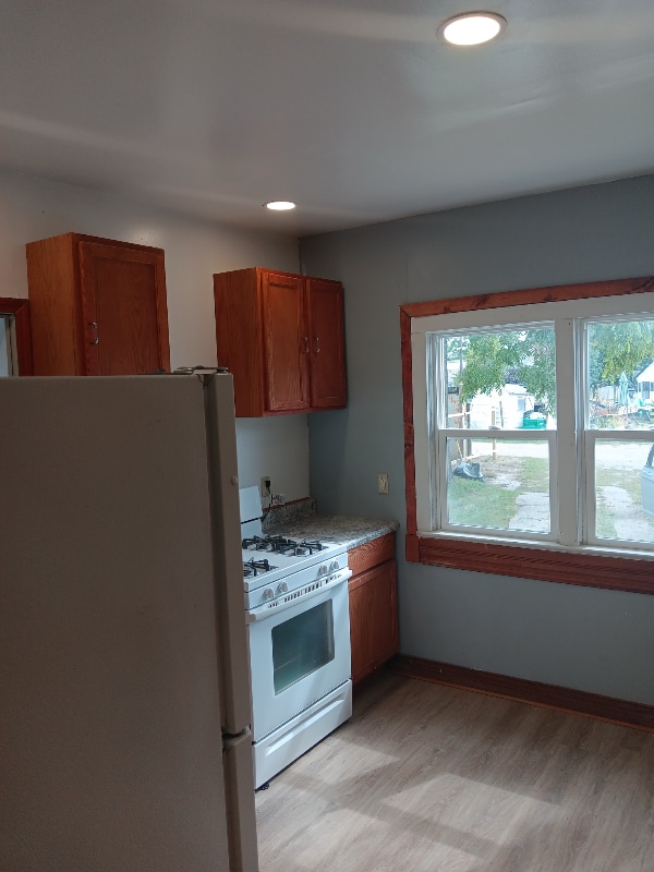 Building Photo - 126 Putnam St SW