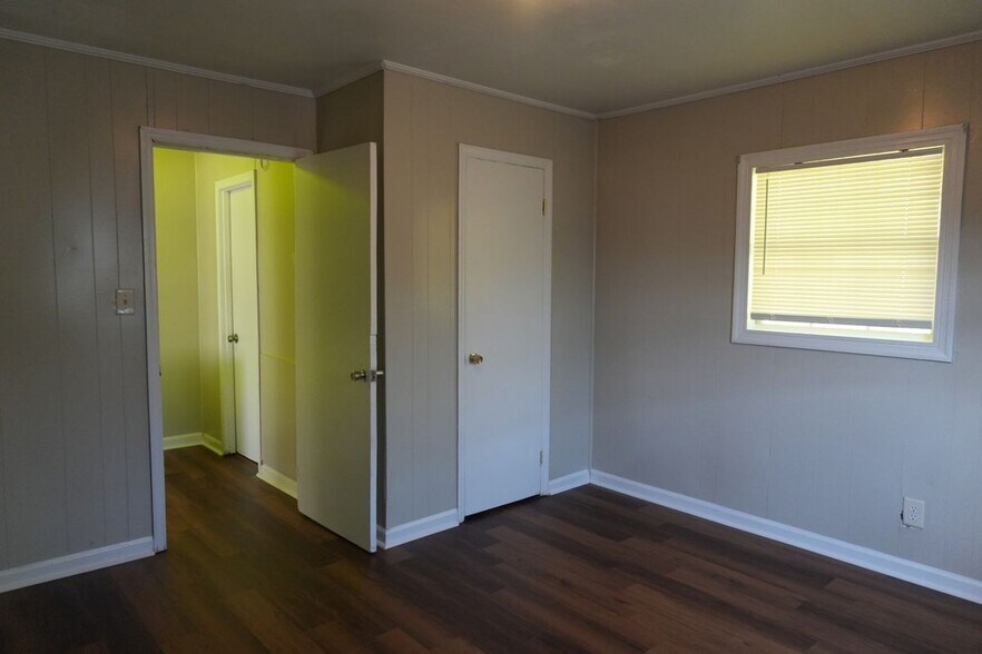 Building Photo - 1224 Appling Ct