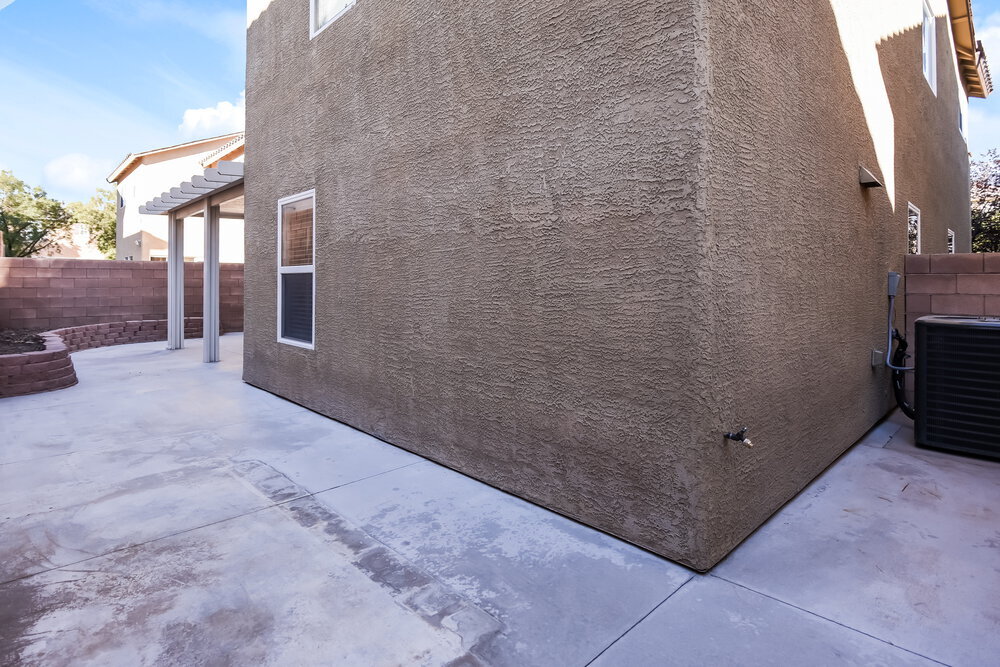 Building Photo - 65 Dutch Colony Ave