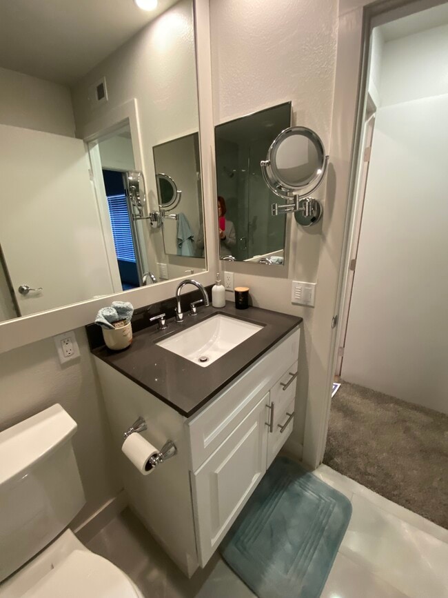 Building Photo - 26107 Galvez Ct