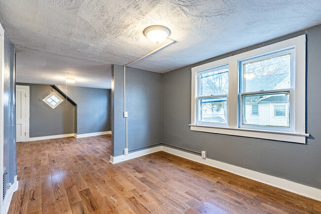 Building Photo - 243 Chamberlain St