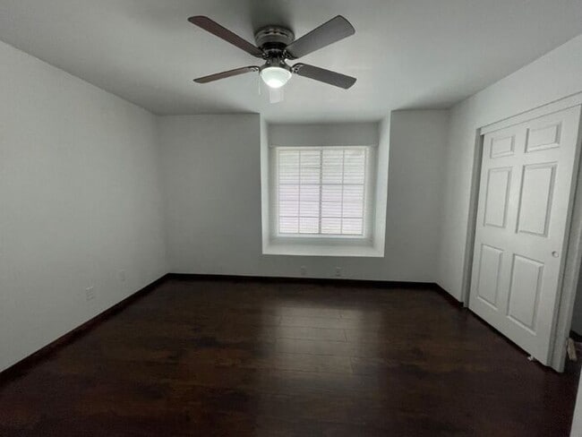 Building Photo - 544 S Wilson St