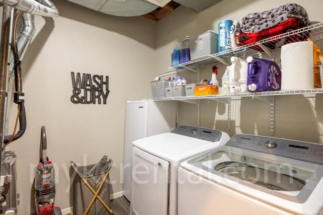 Building Photo - 1201 N Mart-way Dr