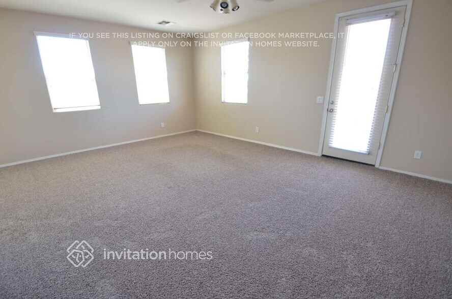 Building Photo - 116 N 66th Ln