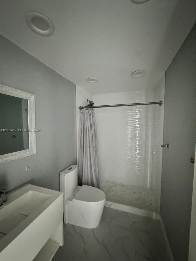 Building Photo - 6930 Miami Gardens Dr