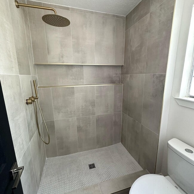 Building Photo - 5301 Sooner Trail NW