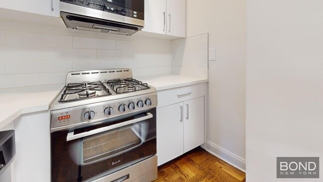 Building Photo - 405 E 56th St