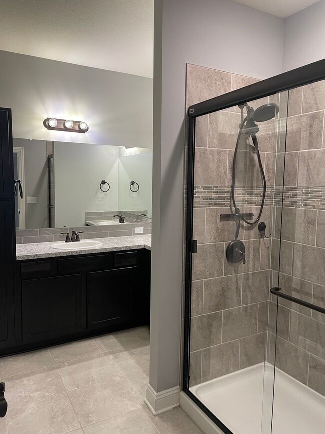 Building Photo - 3419 Laughlin St