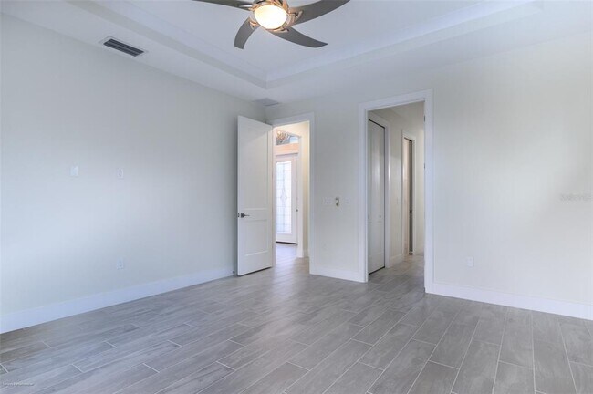 Building Photo - 9445 Galaxie Cir