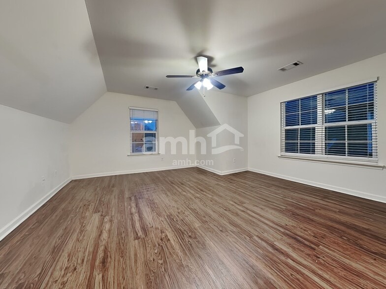 Building Photo - 6795 Jessie Hoyt Dr