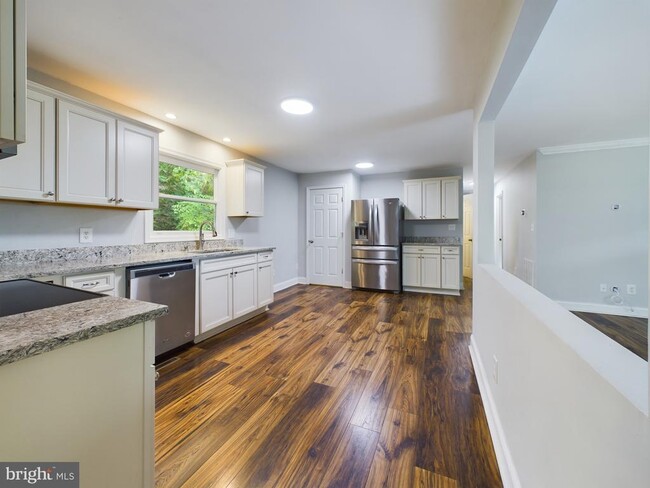 Building Photo - 2232 Aquia Dr