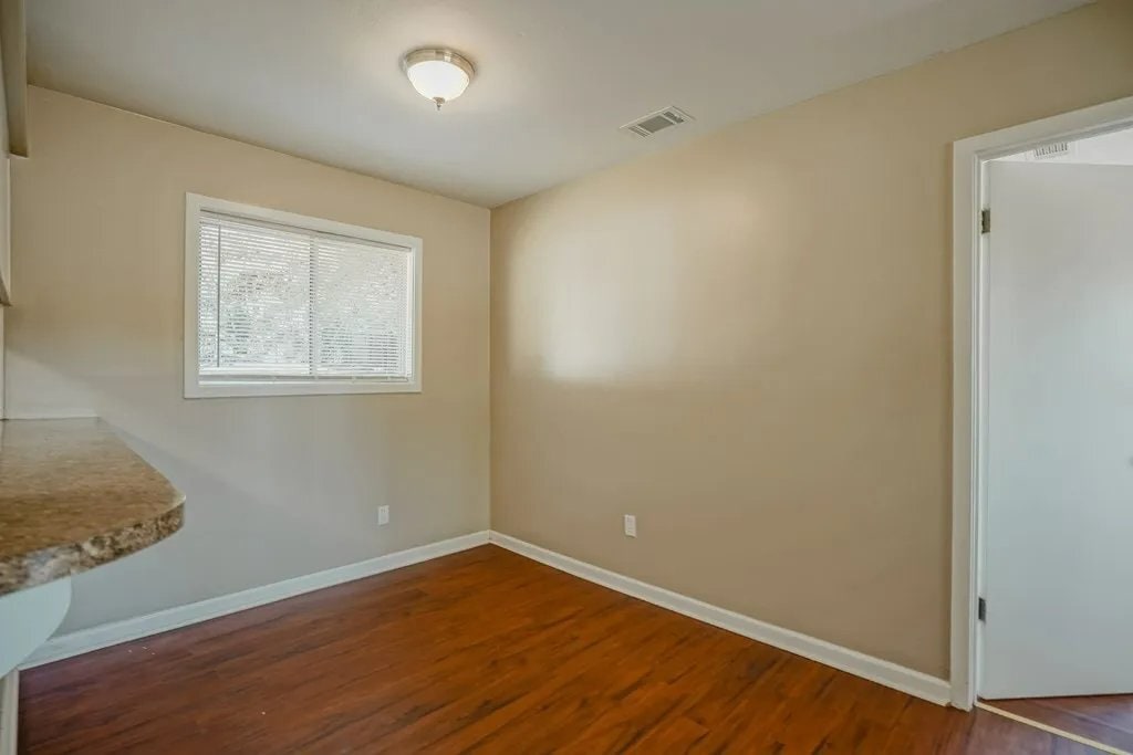 Building Photo - 5174 Morris Ave