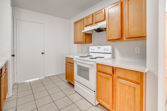 Building Photo - 913 SW 153rd St