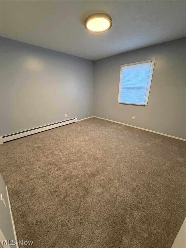 Building Photo - 118 Carter Cir