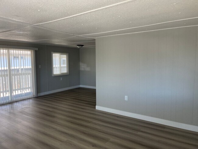 Building Photo - Nice Home For Rent