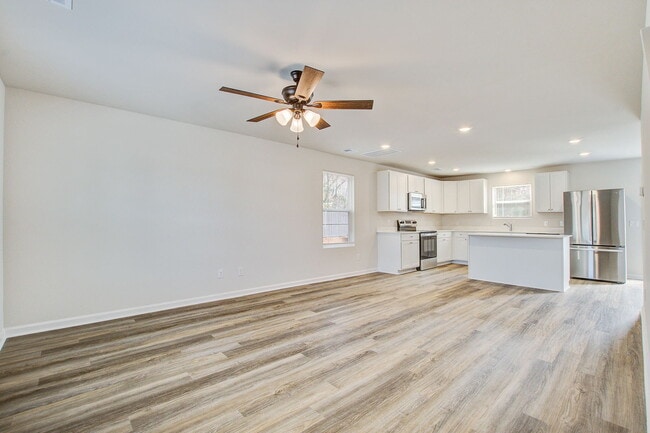 Building Photo - 4111 Rising Tide Dr