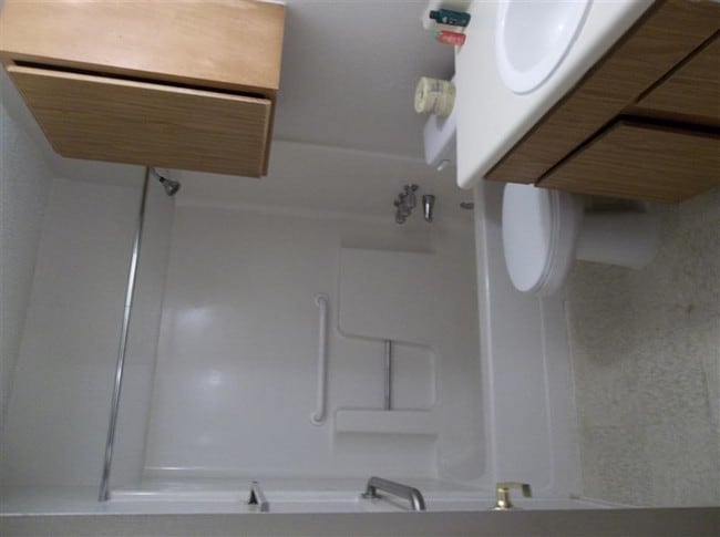 Building Photo - 2 br, 1 bath  - West Apartments