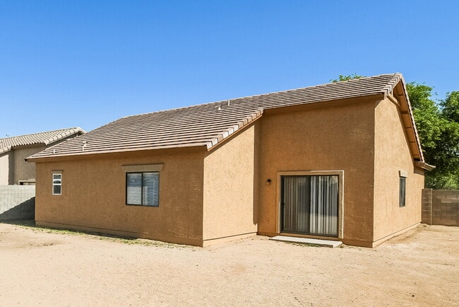 Building Photo - 1103 W Vineyard Rd