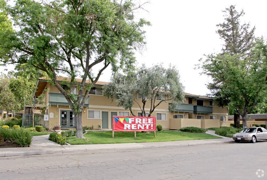 Dry Creek Village Apartments 2521 Miller Ave Modesto CA 95354