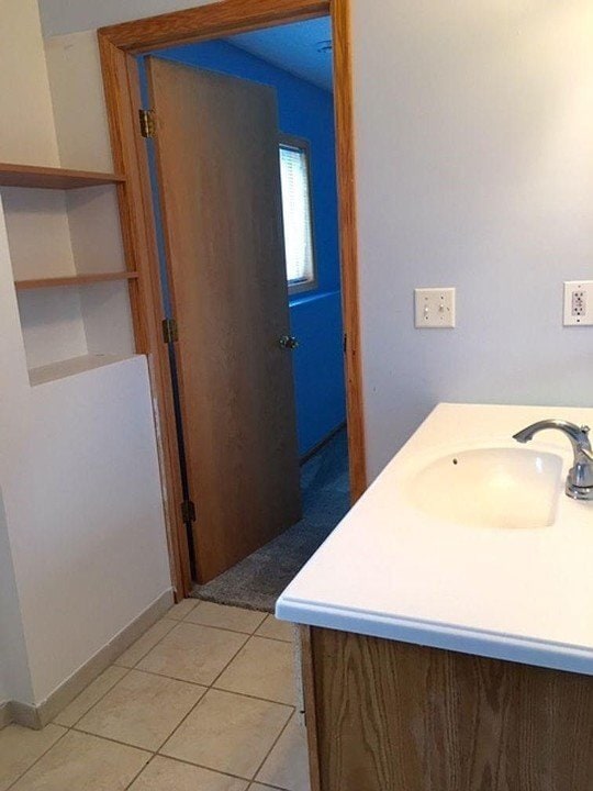 Building Photo - 4184 Jansen Ave NE