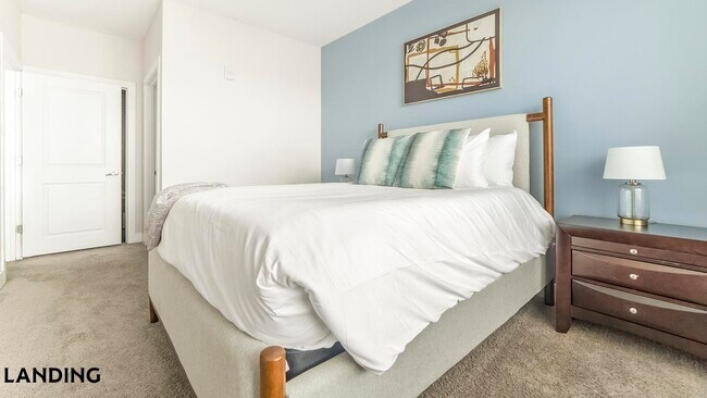 Building Photo - 1494 N High St