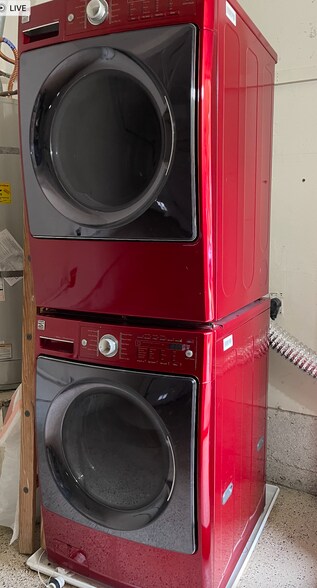 full size Washer & Dryer - 97 Corsica Dr