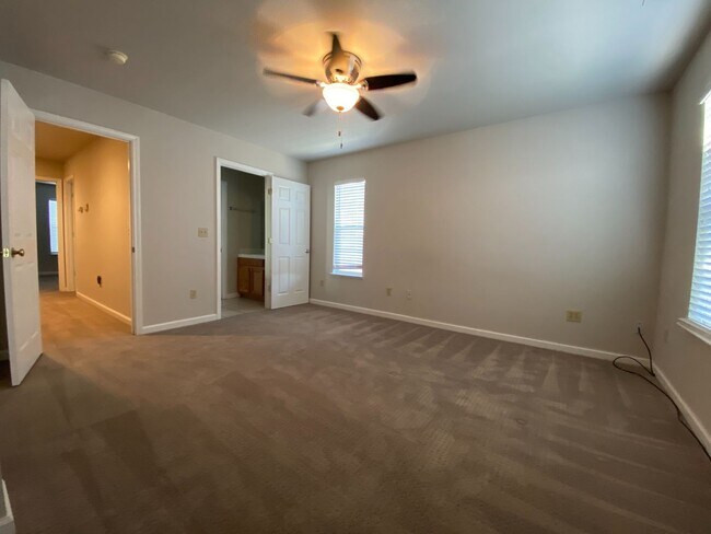 Building Photo - 2111-2115 Perkins Way