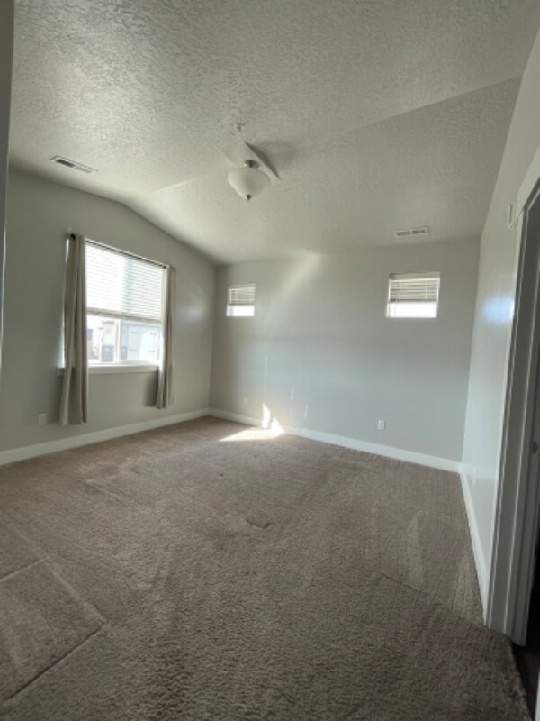 Building Photo - 761 N 260 W