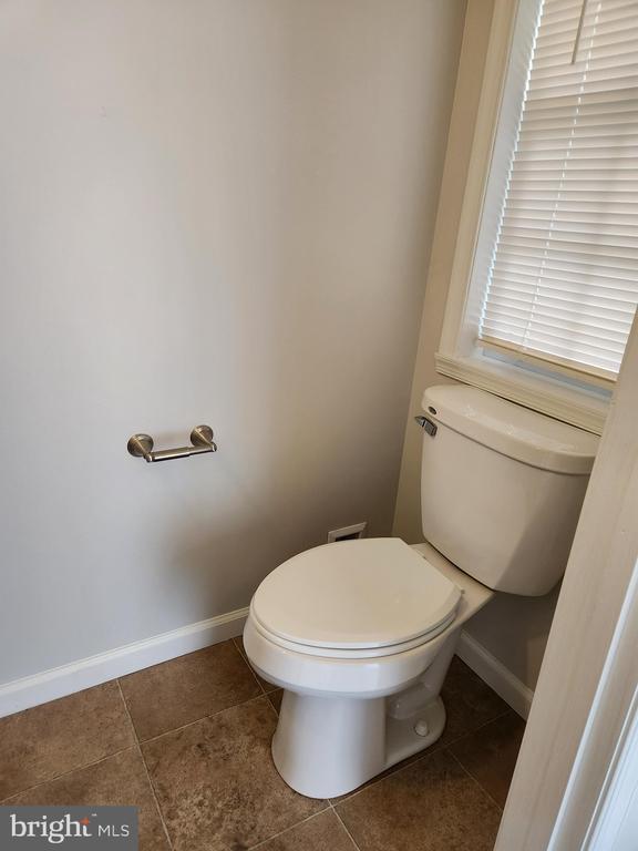 Building Photo - 28 Holler Rd