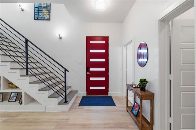 Building Photo - 2406 Merlin St