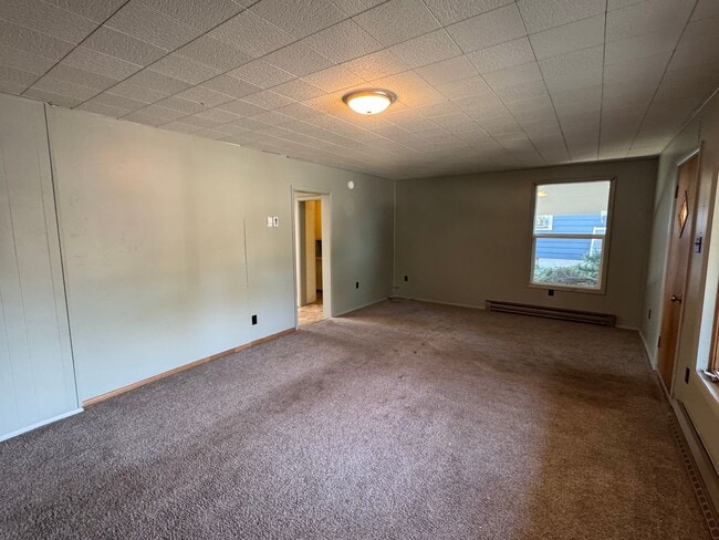 Building Photo - Incredible Downtown Location - 3 BR Home j...