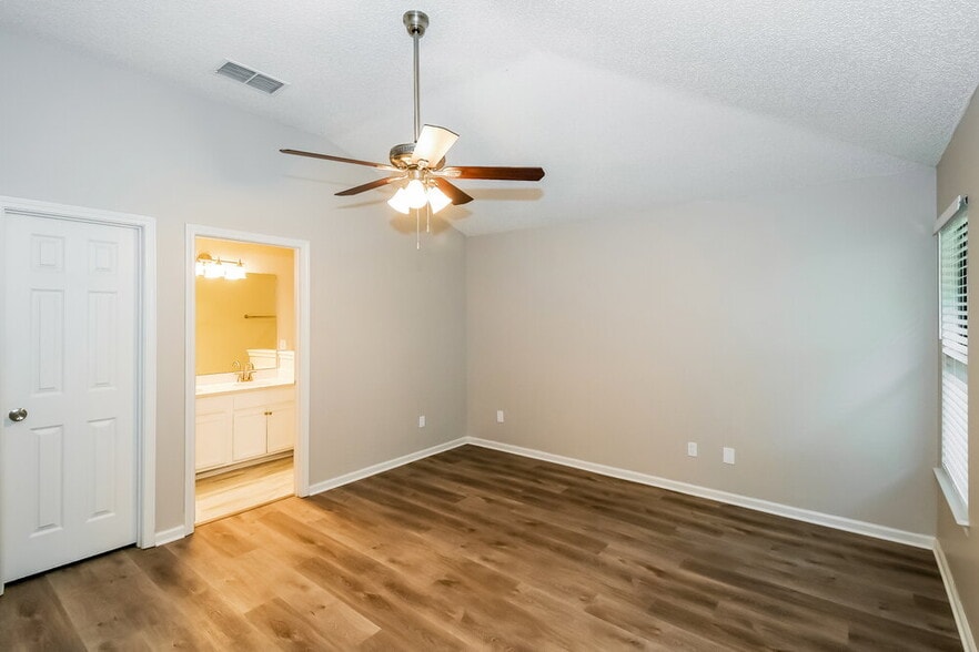 Building Photo - 2712 Secret Harbor Dr