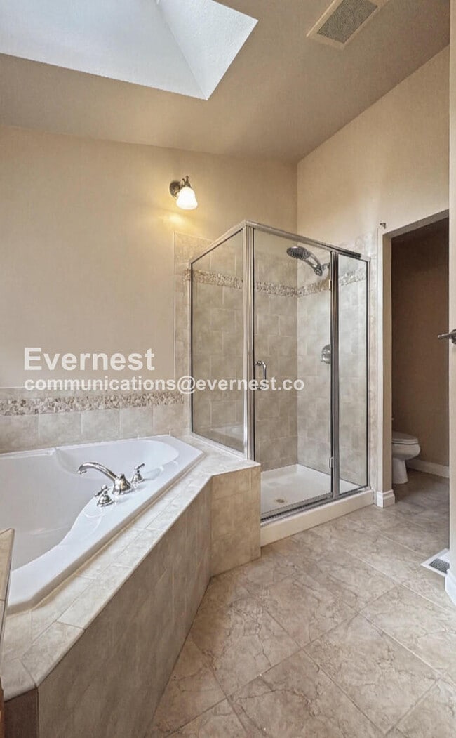 Building Photo - 18822 1st Ave NW