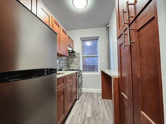 Primary Photo - 1 bedroom in BRONX NY 10463