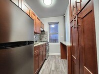 Building Photo - 1 bedroom in BRONX NY 10463