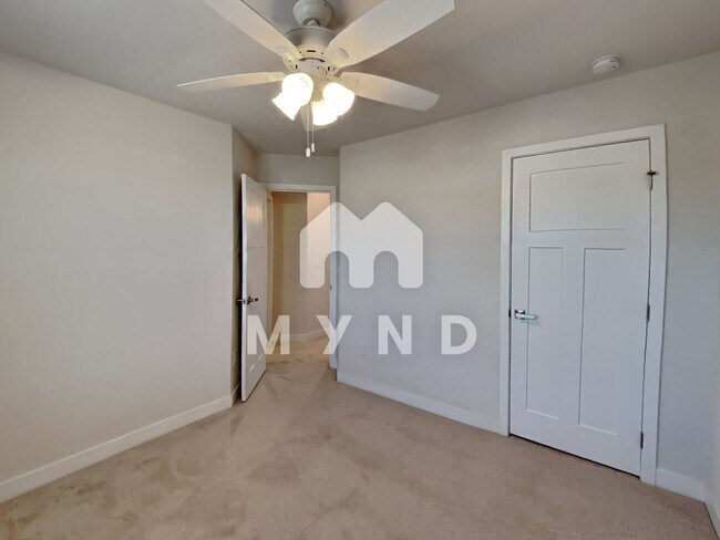 Building Photo - 176 Misty Pike Dr