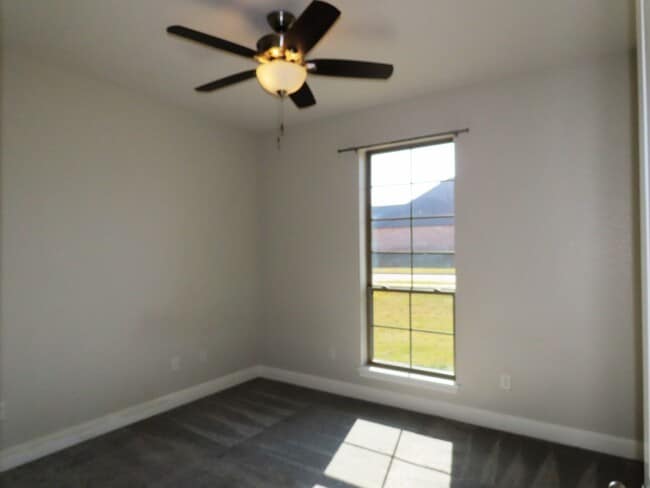 Building Photo - Gorgeous 3 Bedroom, 2 Bath Home in South Tyler! Tyler ISD: Jack Elementary