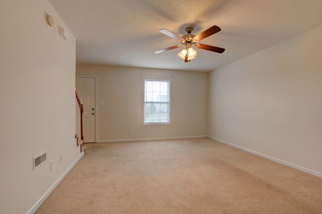 Building Photo - 513 Patriot Park Ct