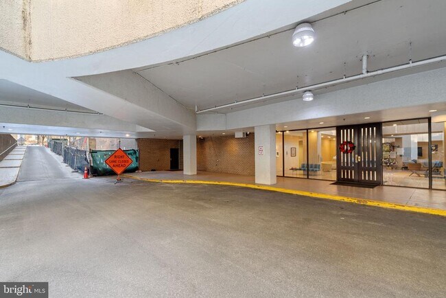 Building Photo - 1435 4th St SW