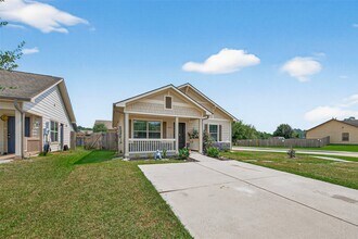 Building Photo - 1202 Cedar Creek Drive