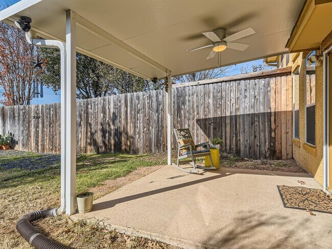 Building Photo - 2210 Onion Creek Pkwy
