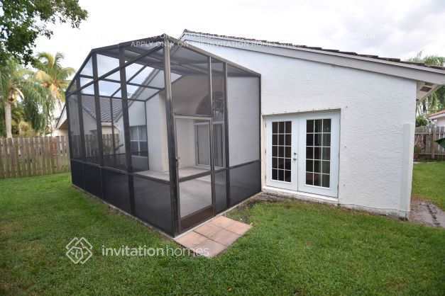 Building Photo - 7843 Nautique Ct