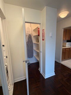 Building Photo - 1121 Arlington Blvd