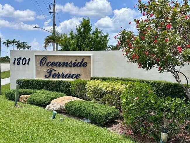 Building Photo - 1801 S US Hwy 1