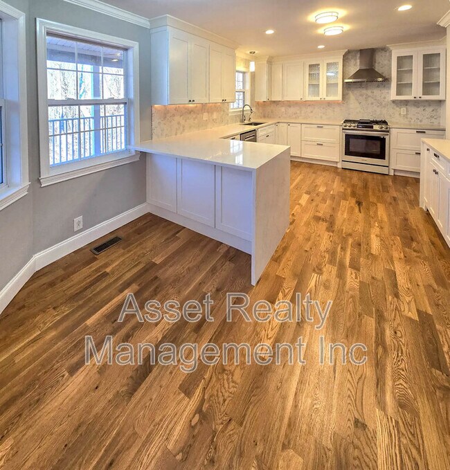 Building Photo - 12469 Daisywood Dr