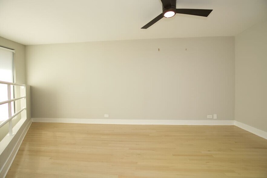 Building Photo - 843 W Grace St