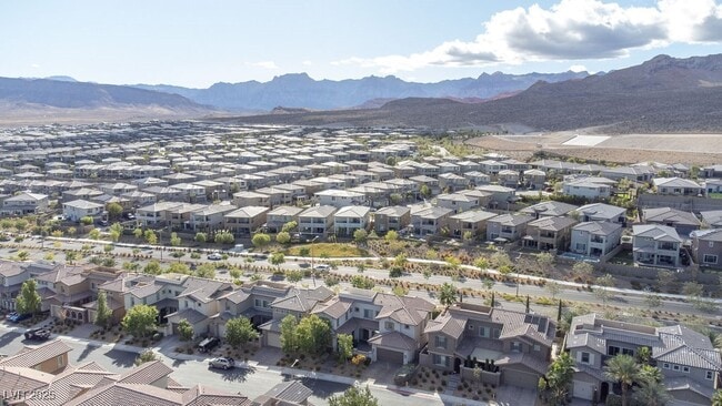 Building Photo - 367 Pollino Peaks St